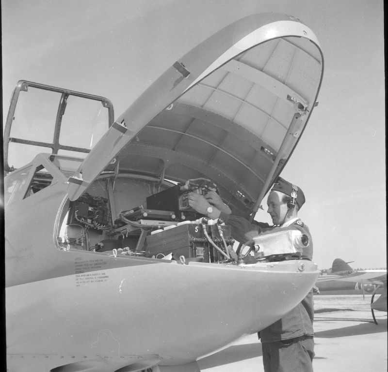 http://192.168.50.66/flyg/f4-54-027.jpg