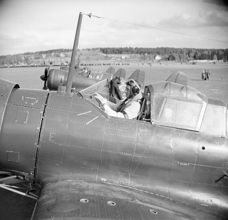 http://192.168.50.66/flyg/f4-00-1935.jpg
