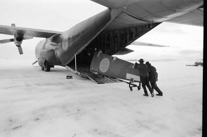 http://192.168.50.66/flyg/f4-80-18-35.JPG http://192.168.50.66/flyg/f4-80-18-35.JPG