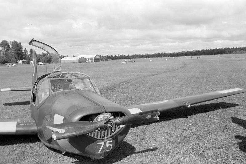 http://192.168.50.66/flyg/f4-79-33-23.JPG