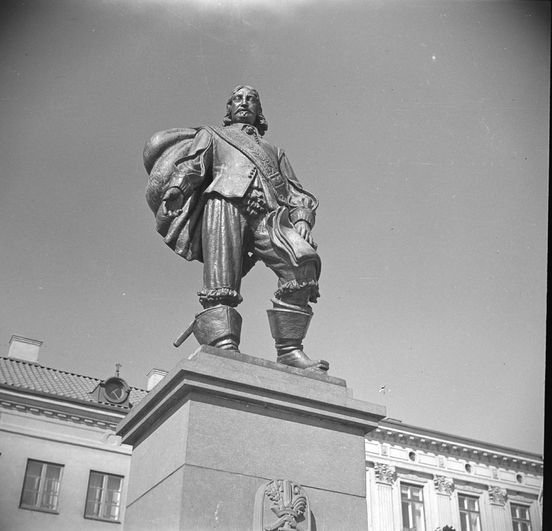 http://192.168.50.66/flyg/f4-00-2153.jpg